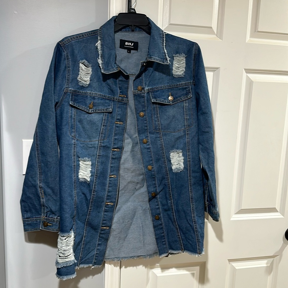 Distress Jean jacket New with tags size Large